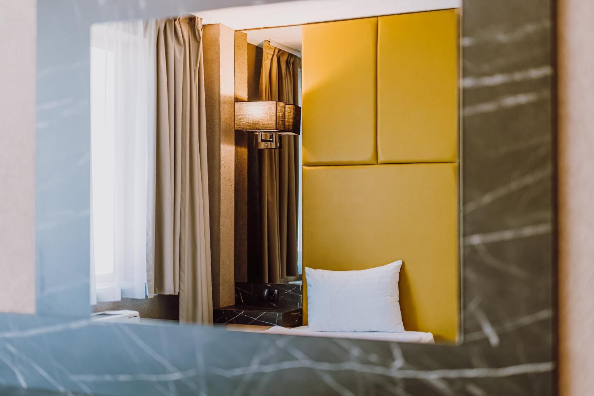 Hotel Ciao Târgu-Mureş Esterno foto