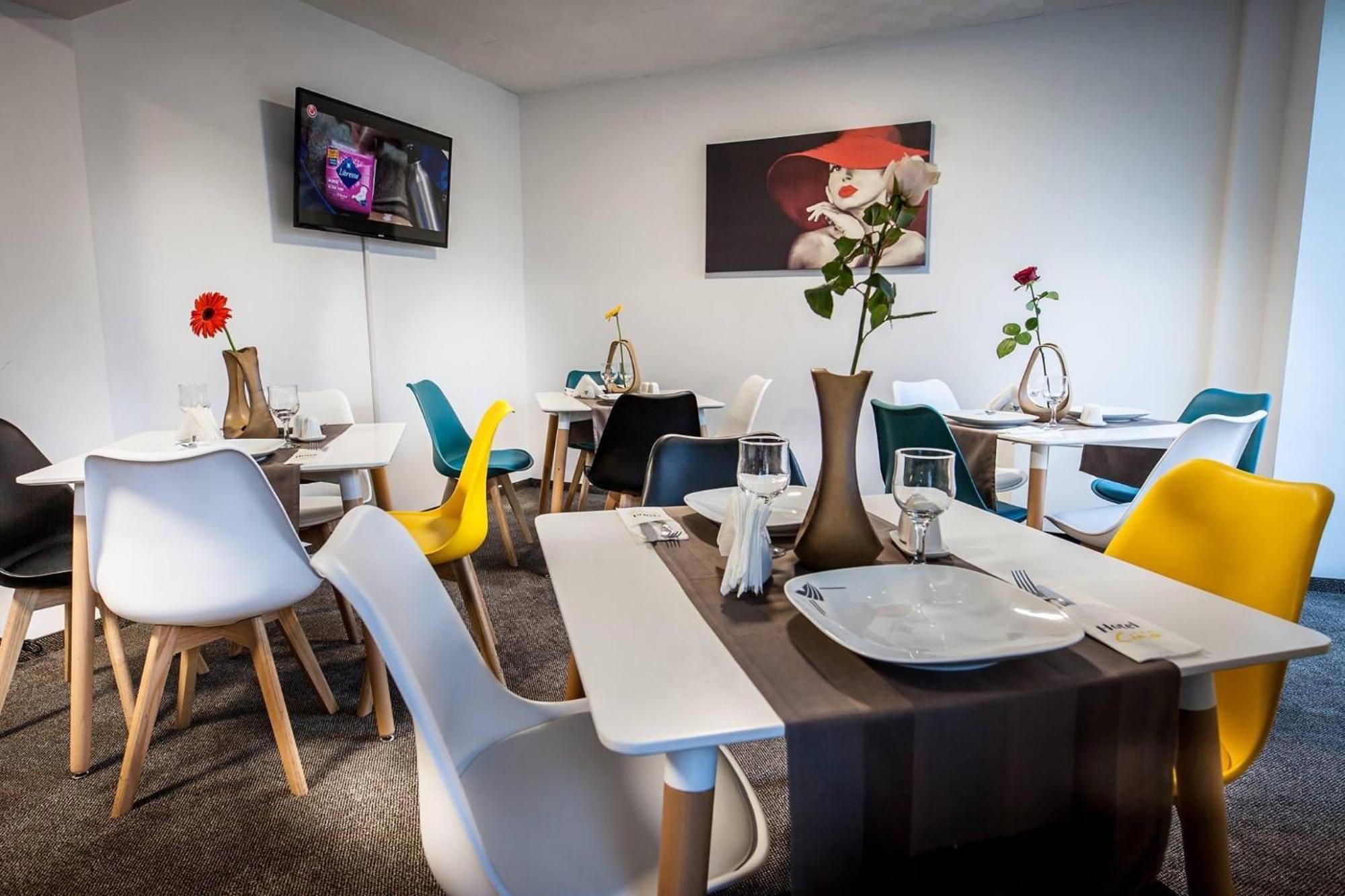 Hotel Ciao Târgu-Mureş Esterno foto