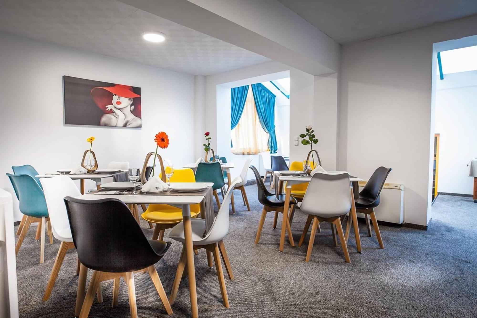Hotel Ciao Târgu-Mureş Esterno foto