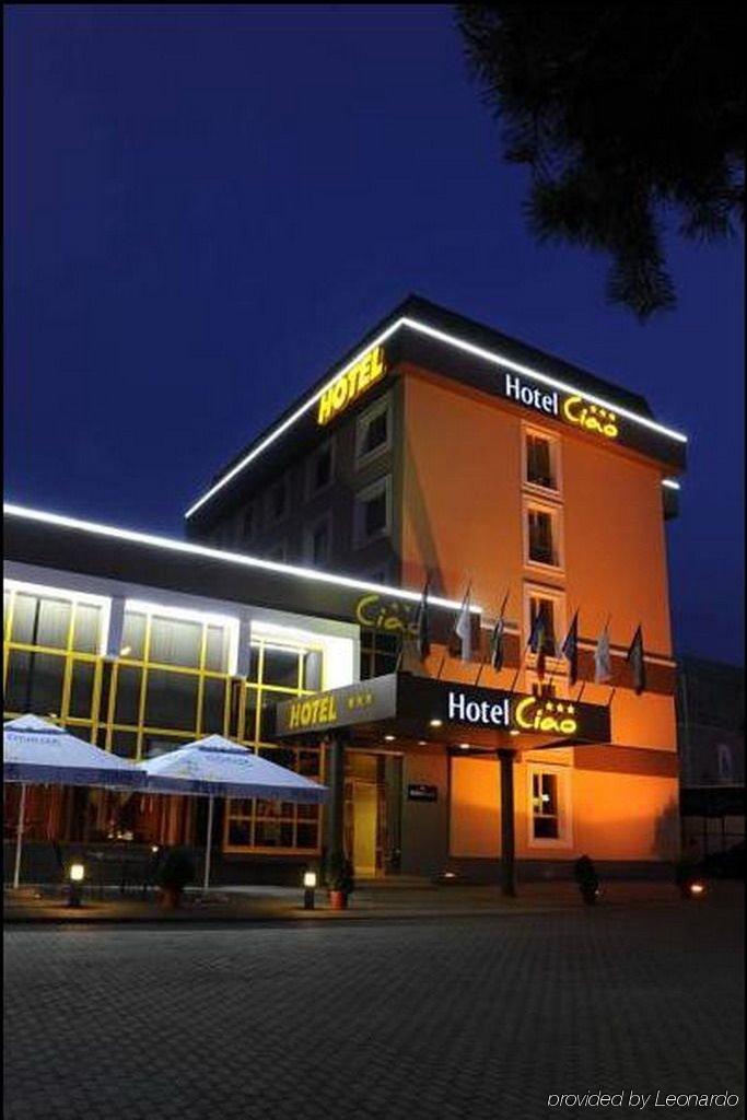 Hotel Ciao Târgu-Mureş Esterno foto