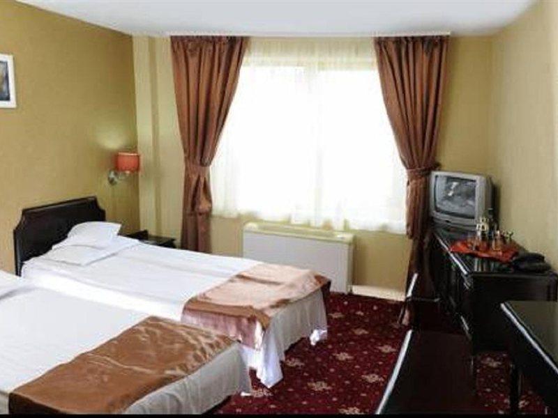 Hotel Ciao Târgu-Mureş Esterno foto