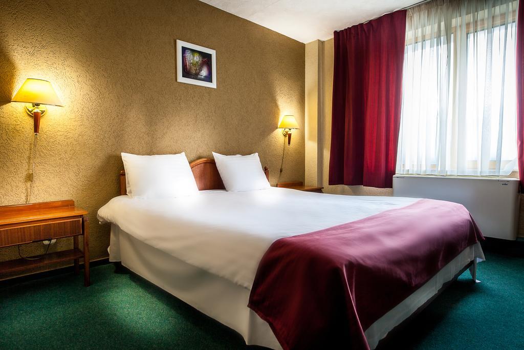 Hotel Ciao Târgu-Mureş Esterno foto