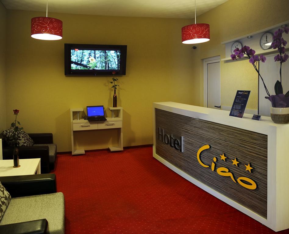 Hotel Ciao Târgu-Mureş Esterno foto
